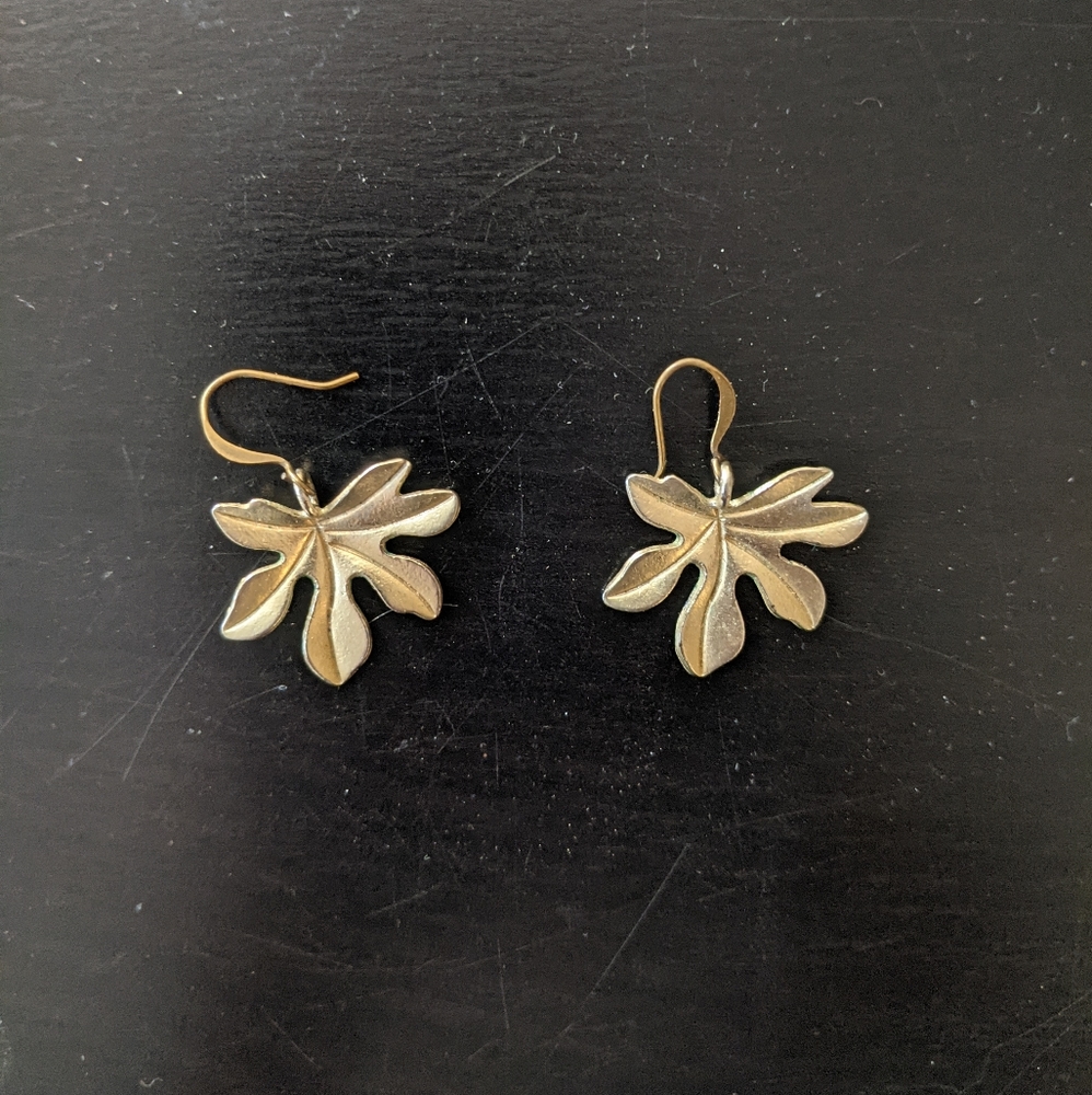Leaf earrings